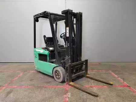 Elektro tříkolové VZV 2007  Yale ERP16 ATF (2)