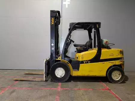 LPG heftrucks 2013  Yale GLP45VX6 (15)