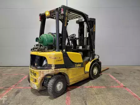 Nestekaasutrukki 2015  Yale GLP20VX (1)