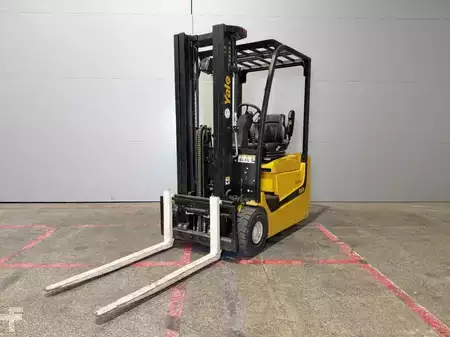 Elektro tříkolové VZV 2017  Yale ERP15VC (14)