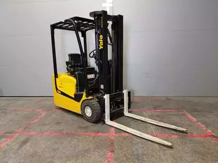 Elektro tříkolové VZV 2017  Yale ERP15VC (16)
