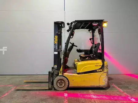 Sähkö - 3 pyör 2017  Yale ERP16VT SWB (9)