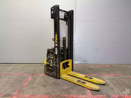 Stacker pedestre 2017  Yale MS12AC (5)