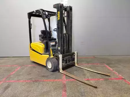 Elektro tříkolové VZV 2019  Yale ERP18VT (14)