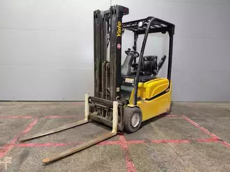 Elektro tříkolové VZV 2019  Yale ERP18VT (15)