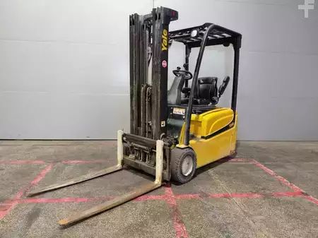 Elektro tříkolové VZV 2019  Yale ERP18VT (18)