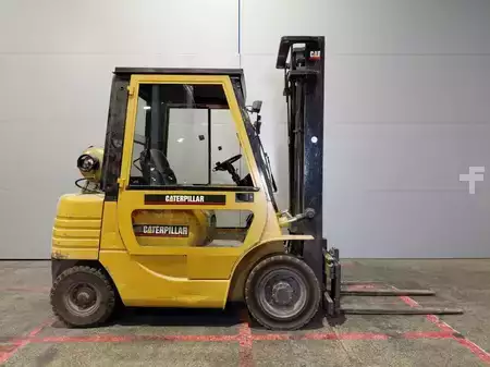 Nestekaasutrukki 1996  CAT Lift Trucks GP25 (1)