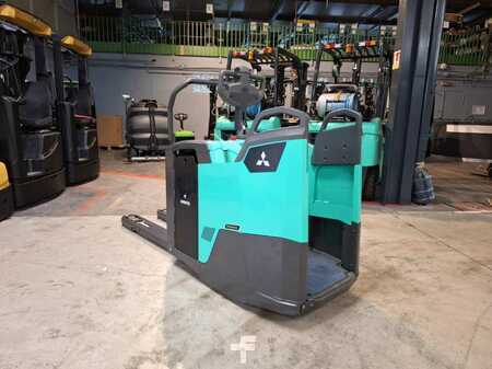 Stackers Stand-on 2022  Mitsubishi PBF25N3R MITSUBISHI (5)