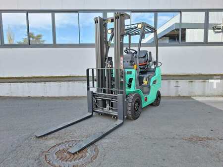 Wózki gazowe 2022  Mitsubishi FG15N (2)