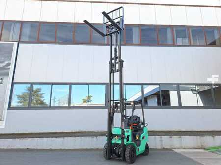 Wózki gazowe 2022  Mitsubishi FG15N (7)