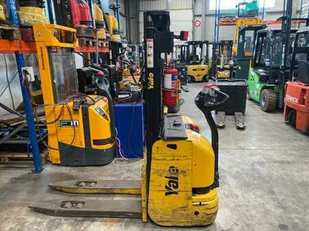 Pallet Stackers 2013  Yale Gerbeur accompagnant avec pesage Ravas (6)