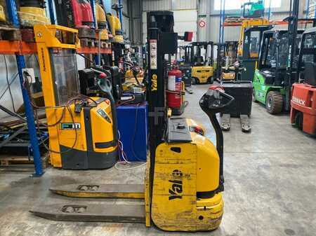 Pallet Stackers 2013  Yale Gerbeur accompagnant avec pesage Ravas (7)