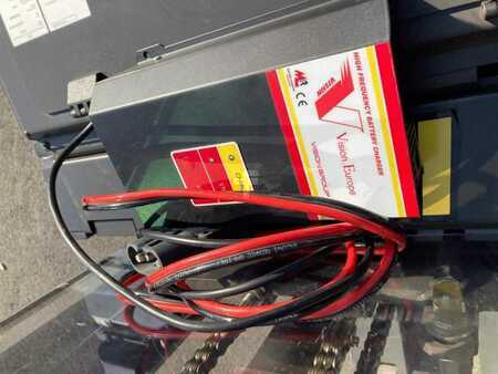 Stackers Stand-on 2023  Mitsubishi SBV12P (8)