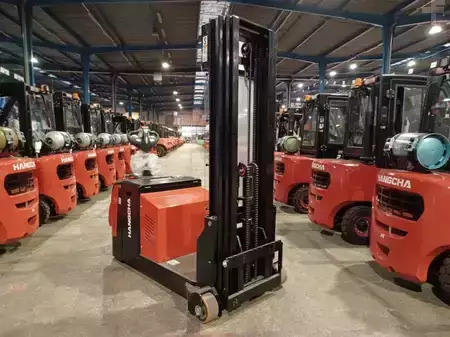 Apilador conductor incorporado 2026  HC (Hangcha) CPDB20-AZ3S (3)