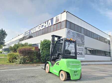 Elektryczne 4-kołowe 2023  HC (Hangcha) XC30i (2)