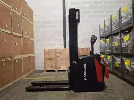 Apilador conductor incorporado 2026  HC (Hangcha) CDD16-AZ3S (4)