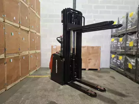 Apilador conductor incorporado 2026  HC (Hangcha) CDD16-AZ3S (8)