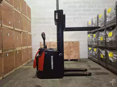 Apilador conductor incorporado 2026  HC (Hangcha) CDD16-AZ3S (9)