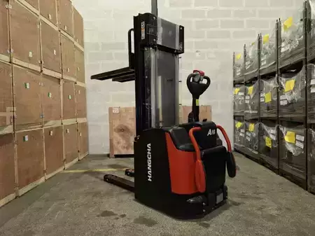 Apilador conductor incorporado 2026  HC (Hangcha) CDD16-AZ3S (9)