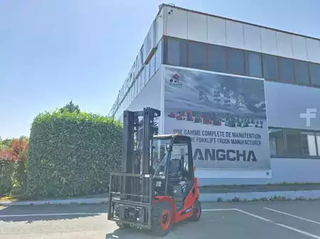 Chariots élévateurs GPL 2026  HC (Hangcha) XF25G-2 (4)