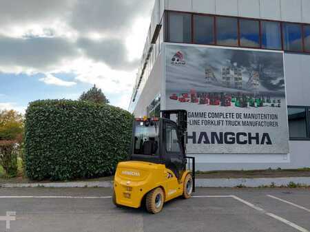 Elektro 4 Rad 2023  HC (Hangcha) XE30i (CPD30-XEY2-SI) (2)