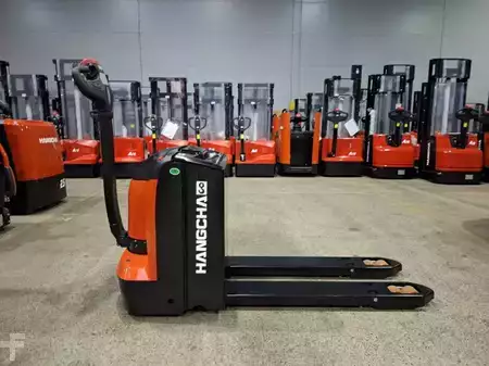 Transpaleta eléctrica 2026  HC (Hangcha) CBD20-AC2 (2)