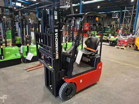 Carrelli elettrici 3 ruote 2026  HC (Hangcha) X3W10 (CPDS10-XD4) (1)