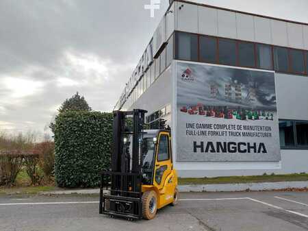 Sähkö - 4 pyör 2024  HC (Hangcha) XE25i (CPD25-XEY2-SI) (1)