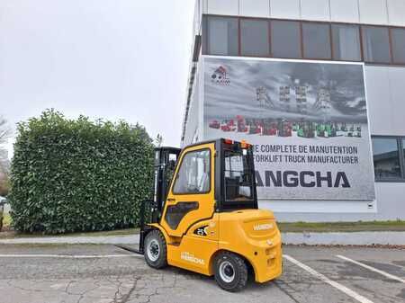 Sähkö - 4 pyör 2024  HC (Hangcha) XE25i (CPD25-XEY2-SI) (17)