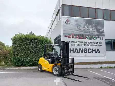 Elektrisk- 4 hjul 2026  HC (Hangcha) XE40Ci (CPD40-XEXY2-SI) (2)