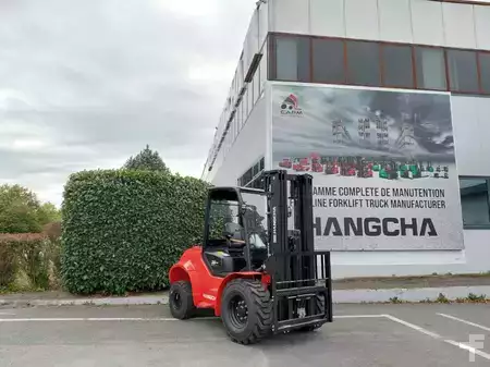 Terrenggående gaffeltruck 2026  HC (Hangcha) TT35-2 (CPCD35-X2W98E-RT2) (2)