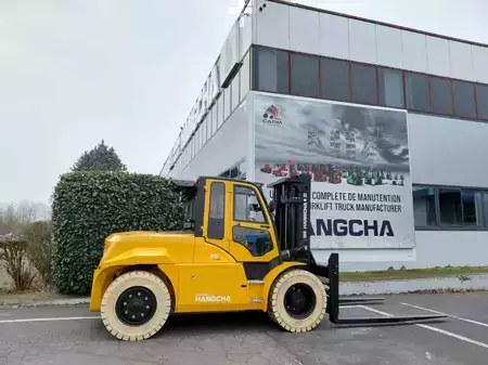 Sähkö - 4 pyör 2026  HC (Hangcha) XE80i (CPD80-XEY2-SI) (5)