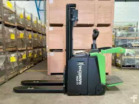 Apilador conductor incorporado 2026  HC (Hangcha) CDD16-XT1S-SiL (1)