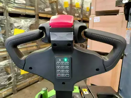 Apilador conductor incorporado 2026  HC (Hangcha) CDD16-XT1S-SiL (10)