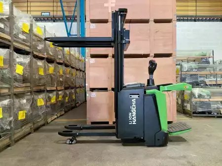 Apilador conductor incorporado 2026  HC (Hangcha) CDD16-XT1S-SiL (7)