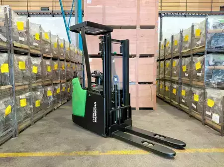 Apilador conductor incorporado 2026  HC (Hangcha) CDD16-XT1S-SISU (1)