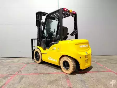 Sähkö - 4 pyör 2026  HC (Hangcha) XE35i (CPD35-XEY2HA-SI) (4)