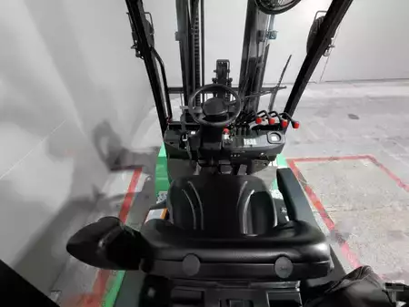 Sähkö - 4 pyör 2026  HC (Hangcha) XC35i-2 (CPD35-XCY2-SI) (7)