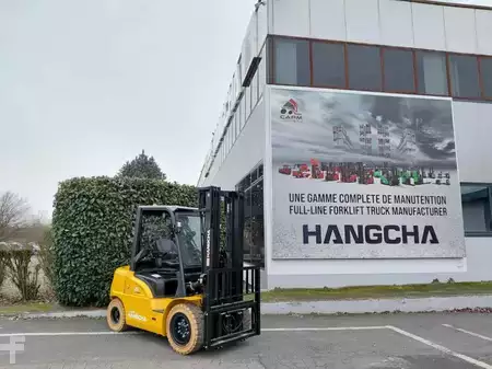 Sähkö - 4 pyör 2026  HC (Hangcha) XE35i (CPD35-XEY2HA-SI) (1)