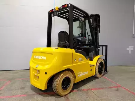 Eléctrica de 4 ruedas 2026  HC (Hangcha) XE30Hi ( CPD30-XEY2H2-SI ) (2)