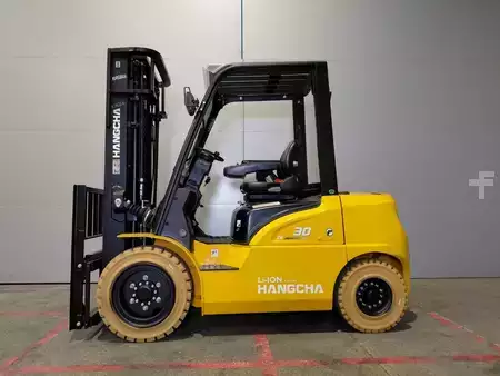 Eléctrica de 4 ruedas 2026  HC (Hangcha) XE30Hi ( CPD30-XEY2H2-SI ) (3)