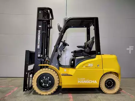 Eléctrica de 4 ruedas 2026  HC (Hangcha) XE35i (CPD35-XEY2HA-SI) (1)