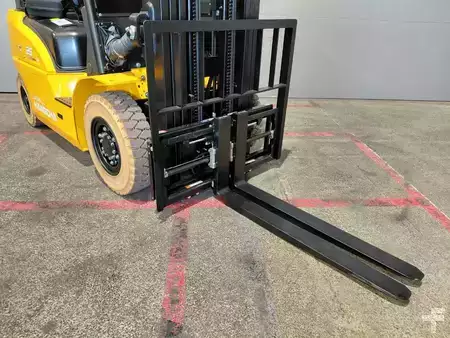 Eléctrica de 4 ruedas 2026  HC (Hangcha) XE25Hi ( CPD25-XEY2H2-SI ) (10)