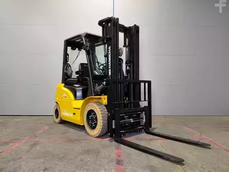 Eléctrica de 4 ruedas 2026  HC (Hangcha) XE25Hi ( CPD25-XEY2H2-SI ) (2)