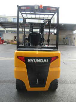 Hyundai 25B-9U