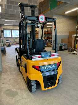 Elektrisk- 4 hjul 2023  Hyundai 20B-9 (2)