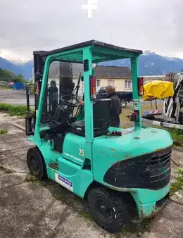 Dieselový VZV 2002  Mitsubishi FD25K (2)