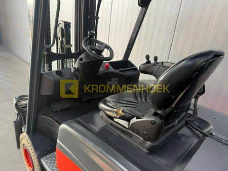 El truck - 4 hjulet 2012  Linde E 25 HL-01/600 (13)