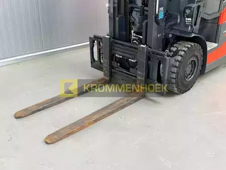 Elektro čtyřkolový VZV 2024  Linde E 25 H-01-600 (13)