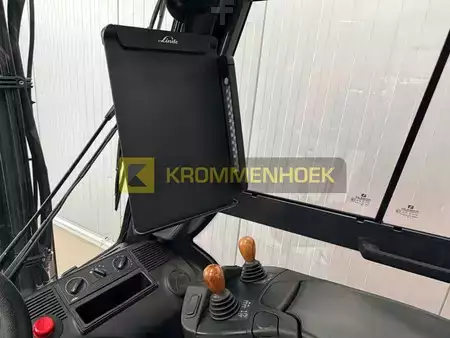 Elektro čtyřkolový VZV 2023  Linde E 18 PH (20)